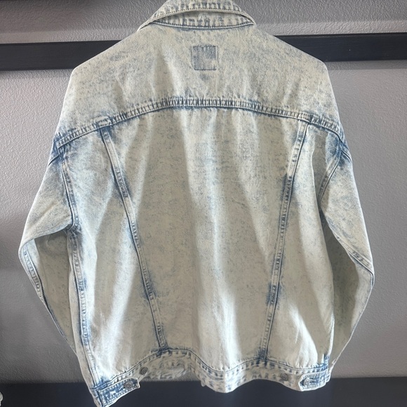 Wild Fable Acid Wash Denim Jacket size small - NWT - Picture 2 of 4